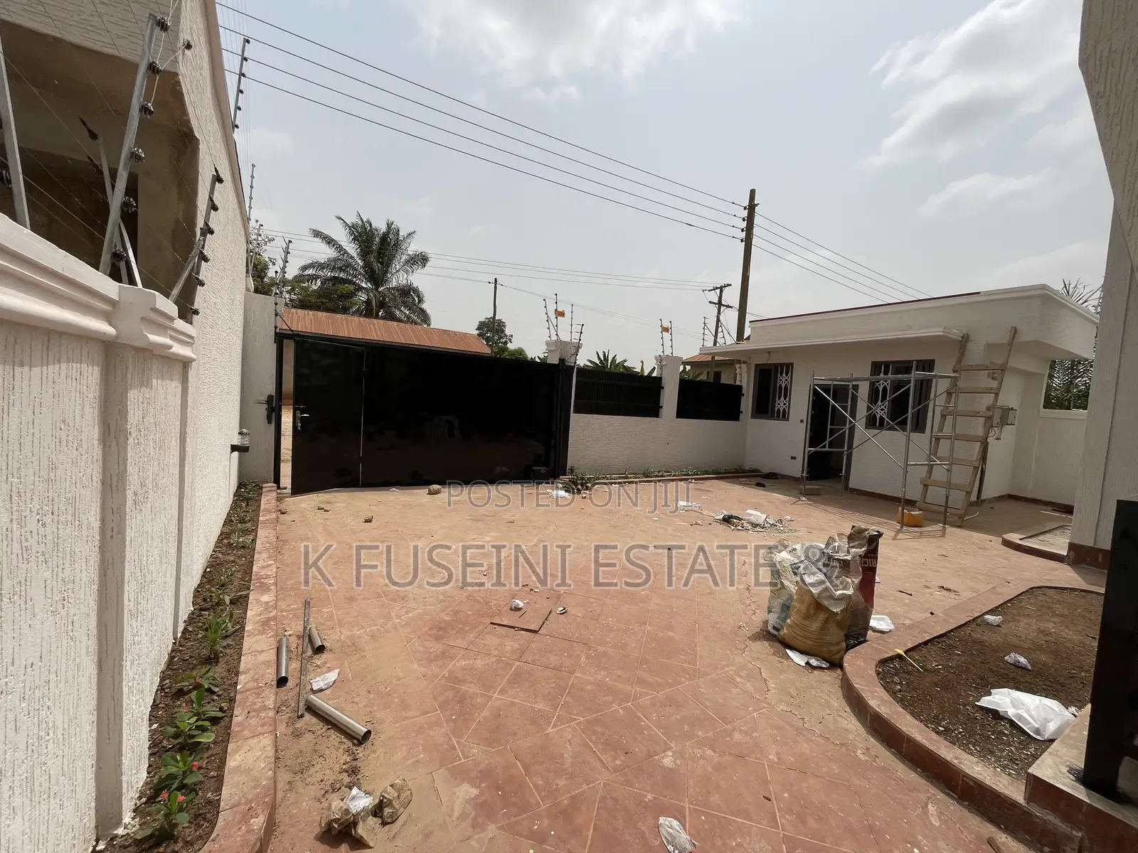 4bdrm House in K Fuseini Estate, Kumasi Metropolitan for sale in Kumasi Metropolitan