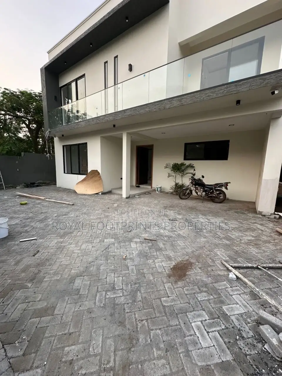4bdrm House in Royal Footprints, East Legon for rent in East Legon