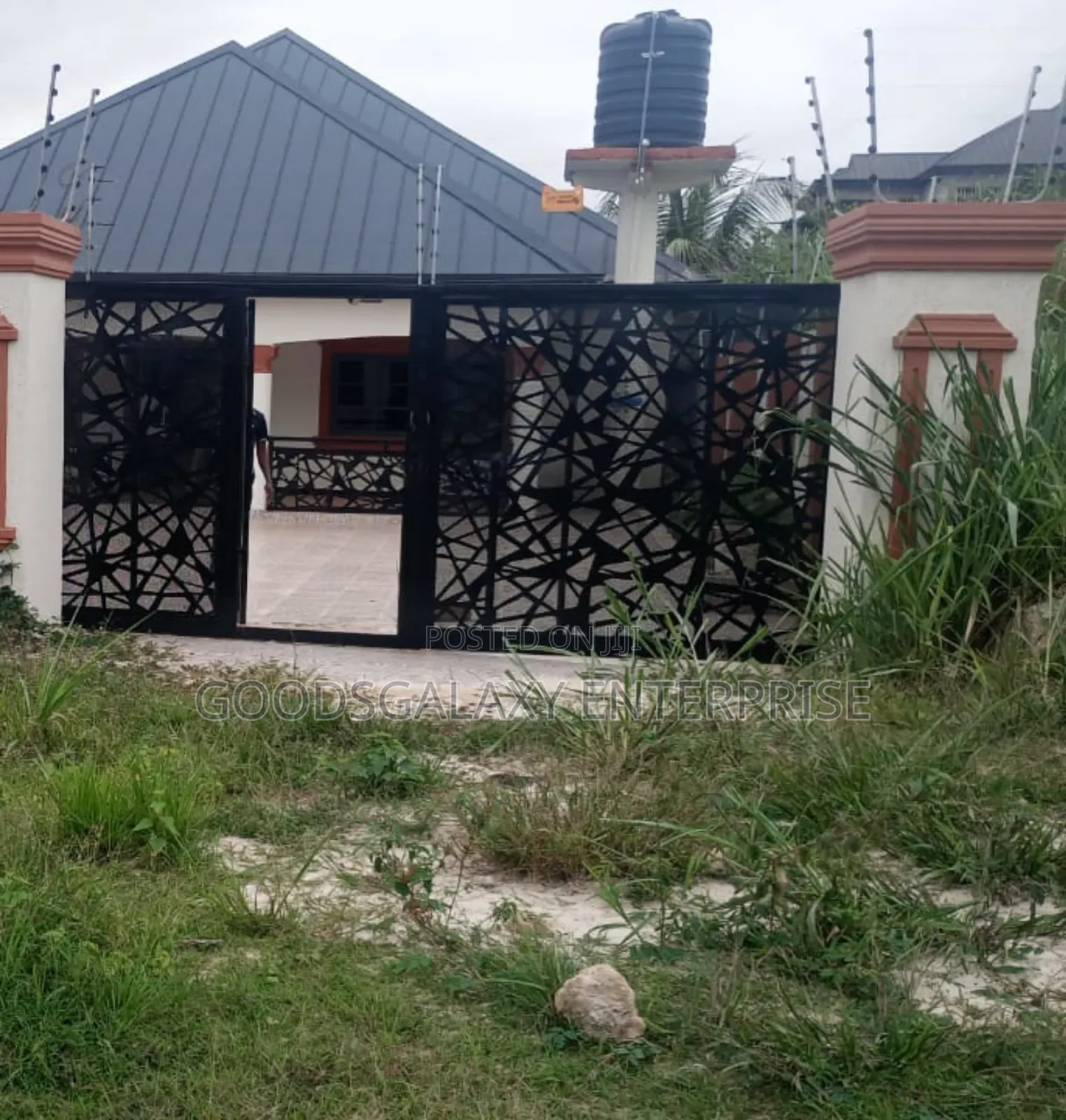 5bdrm House in Kumasi Metropolitan for sale in Kumasi Metropolitan