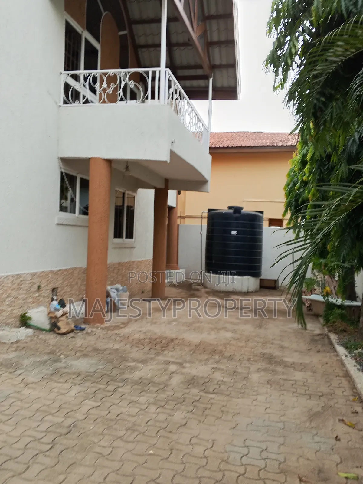 4bdrm Duplex in Airport Residential, Spintex for rent in Spintex