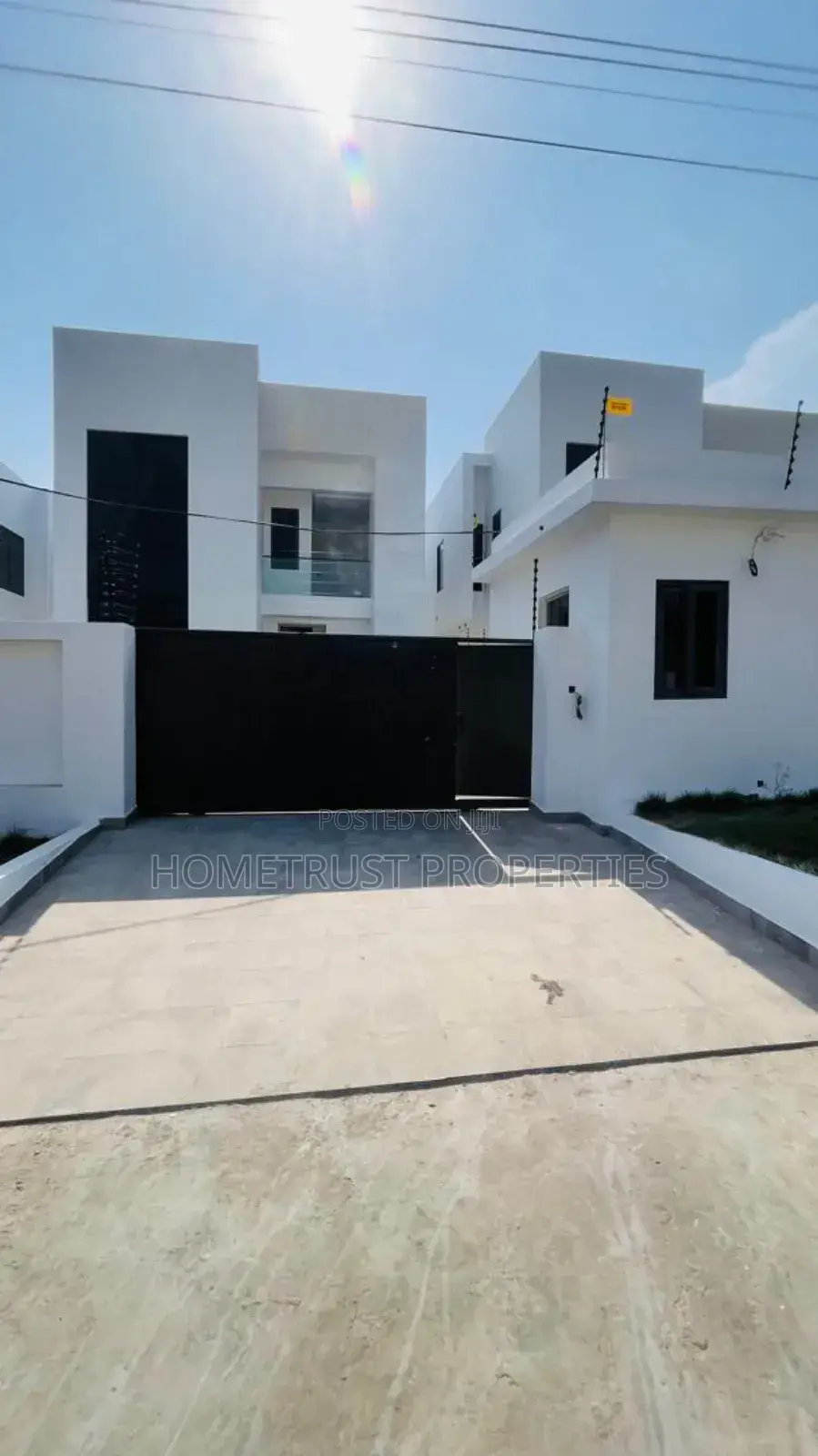 4bdrm Duplex in Hometrust Properties, Abelemkpe for sale in Abelemkpe