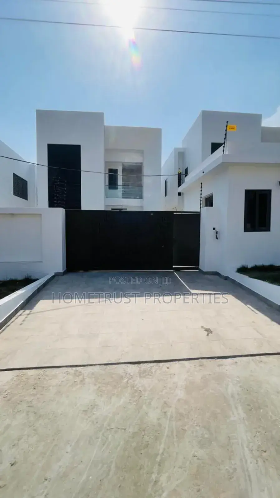 4bdrm Duplex in Hometrust Properties, Abelemkpe for sale in Abelemkpe
