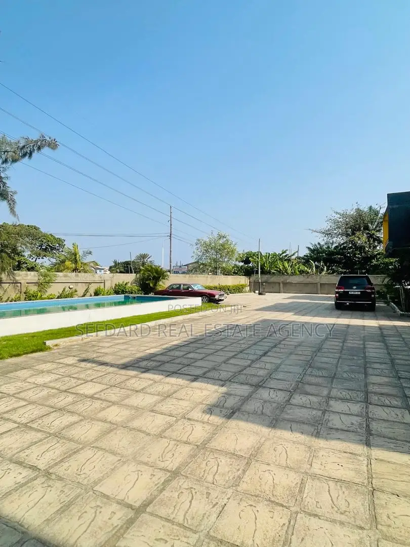 4bdrm Duplex in Abelemkpe for rent in Abelemkpe