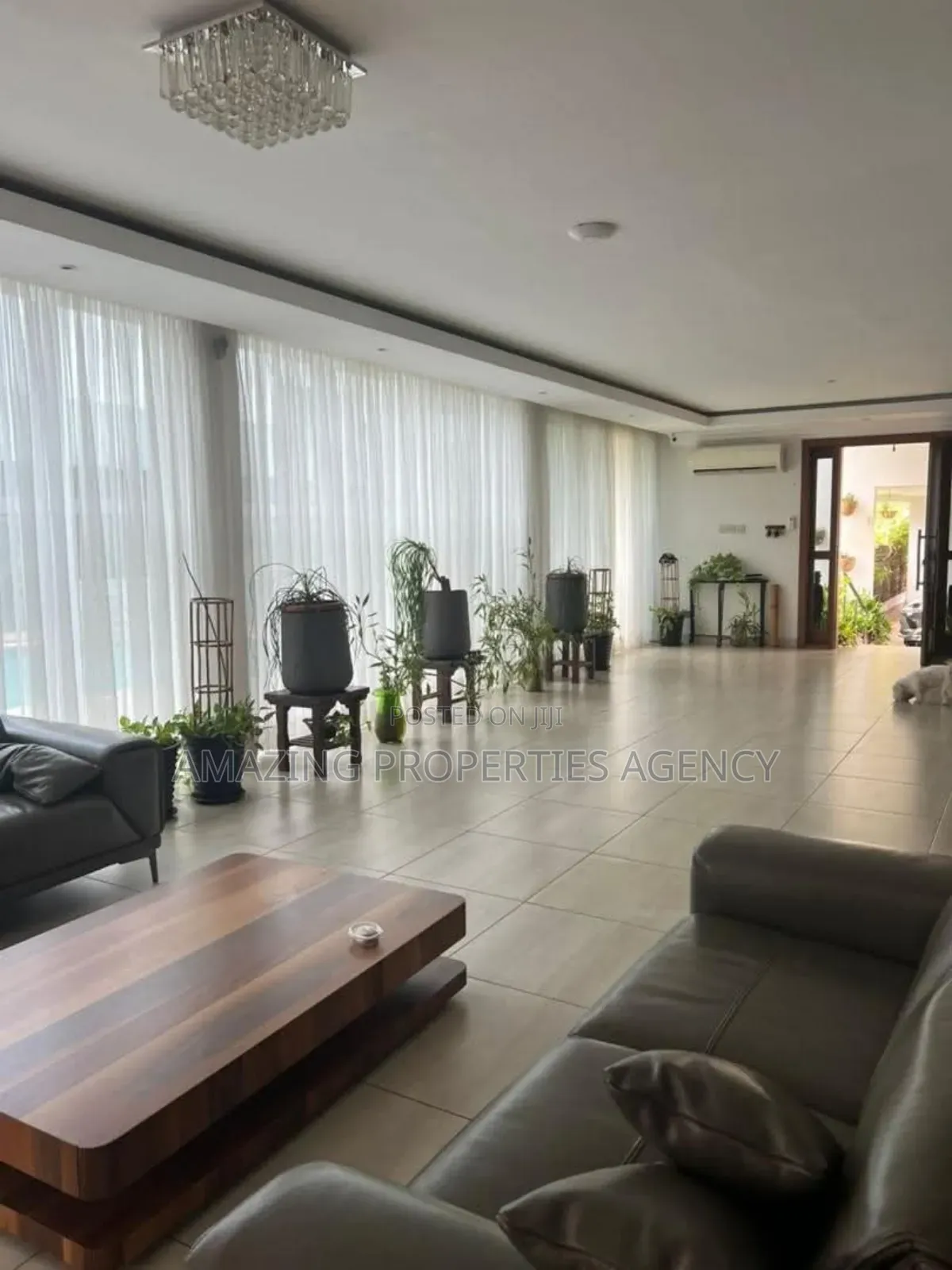 5bdrm House in Airport Hills for sale in Airport Residential Area