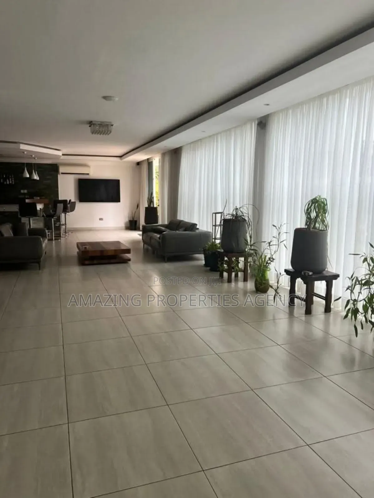 5bdrm House in Airport Hills for sale in Airport Residential Area