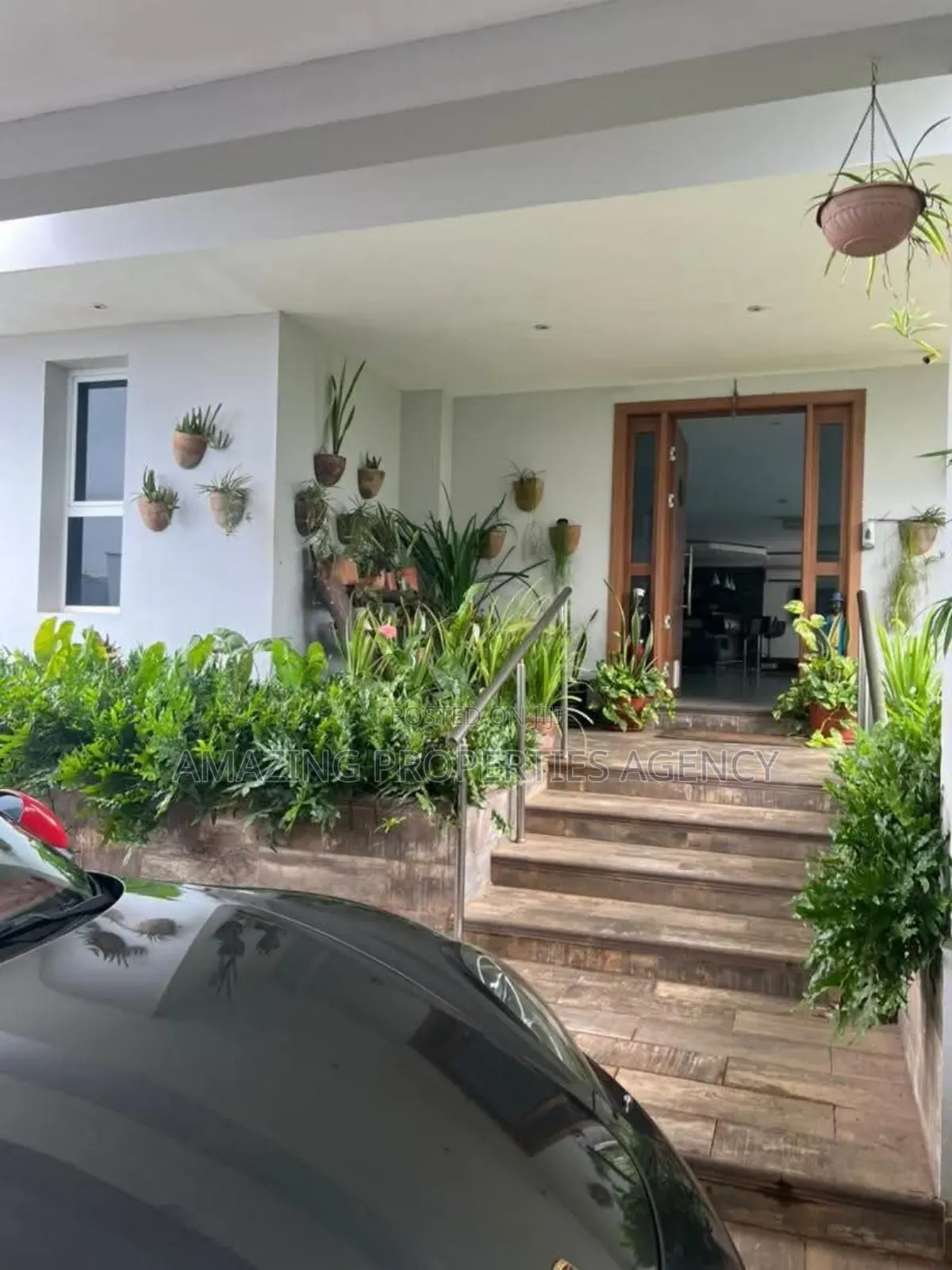 5bdrm House in Airport Hills for sale in Airport Residential Area