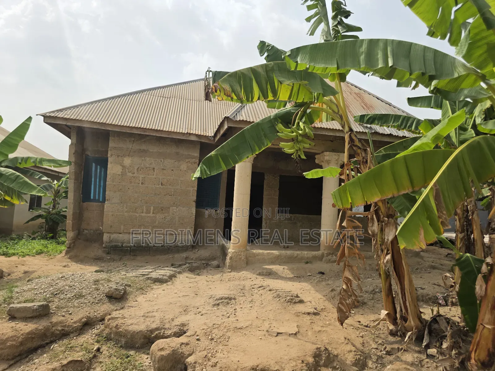 4bdrm House In Fredimens Real, Atwima Kwanwoma For Sale in Atwima Kwanwoma
