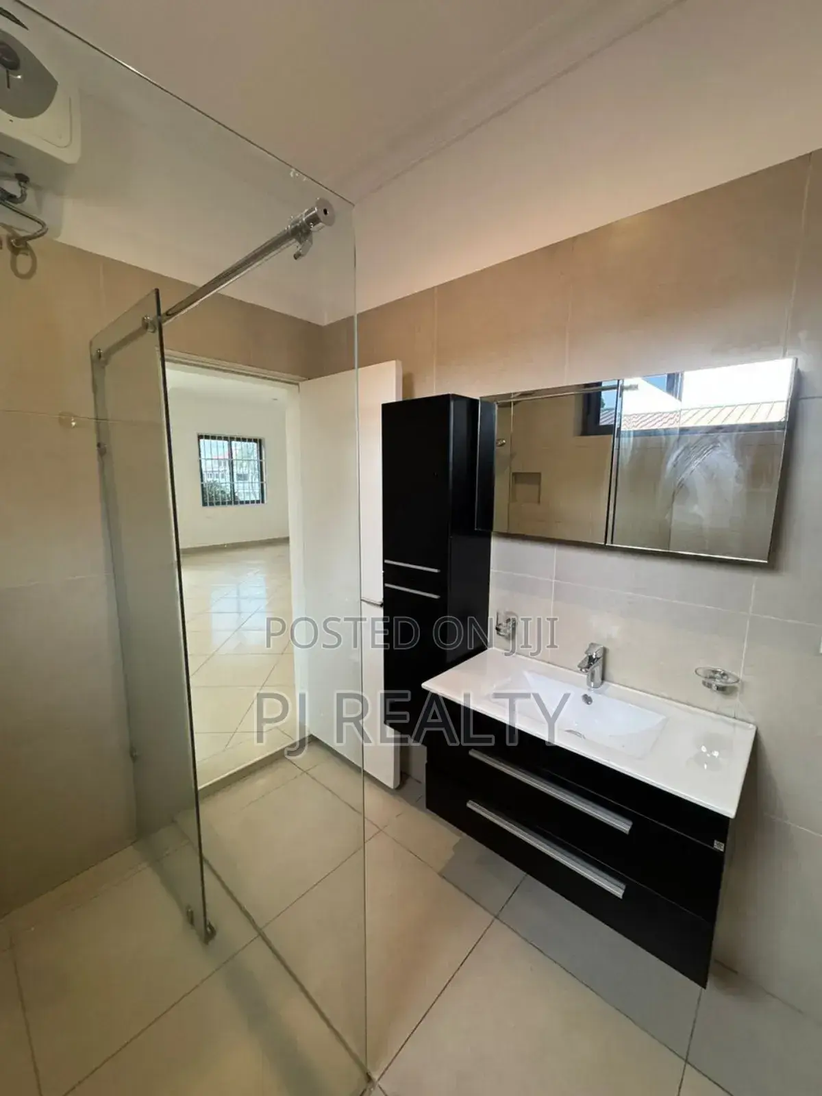 3bdrm House in America House, East Legon for rent in East Legon