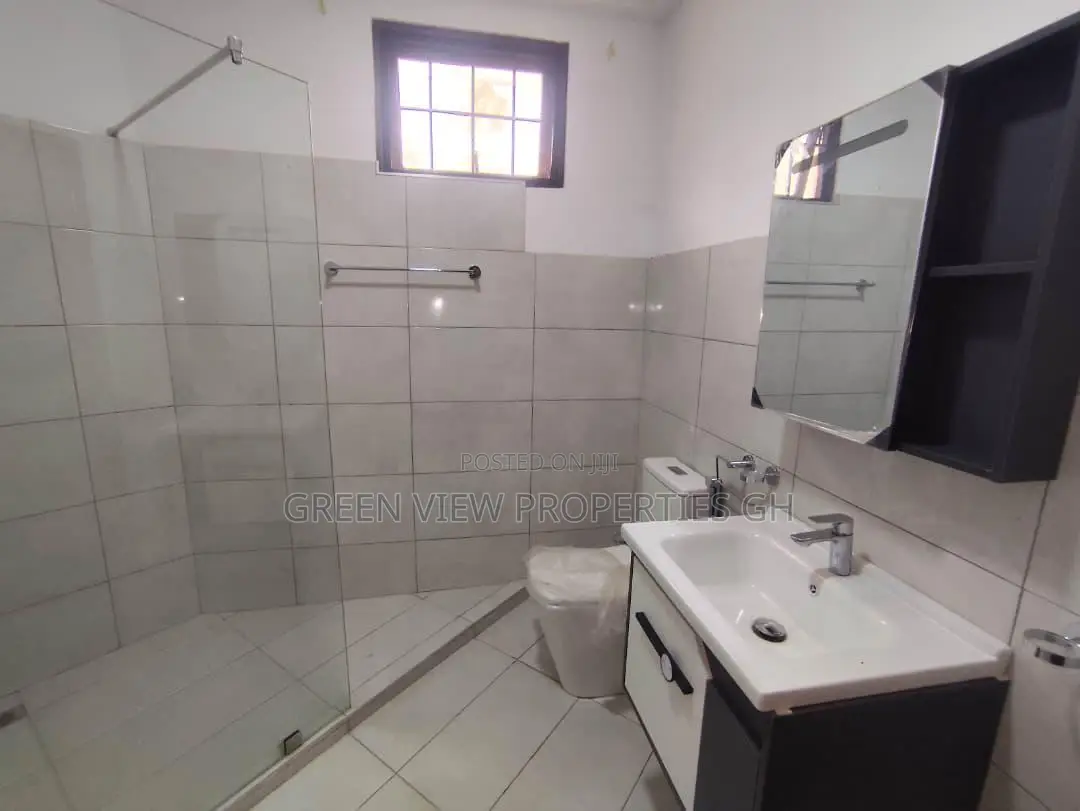 15 Bedroom House Commercial Property for Rent in Shopping Arcade Area