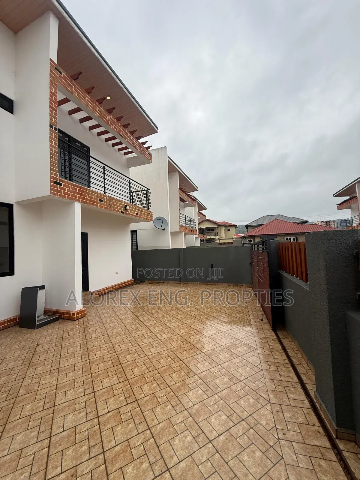3bdrm House in $120,000, Adenta for sale in Adenta