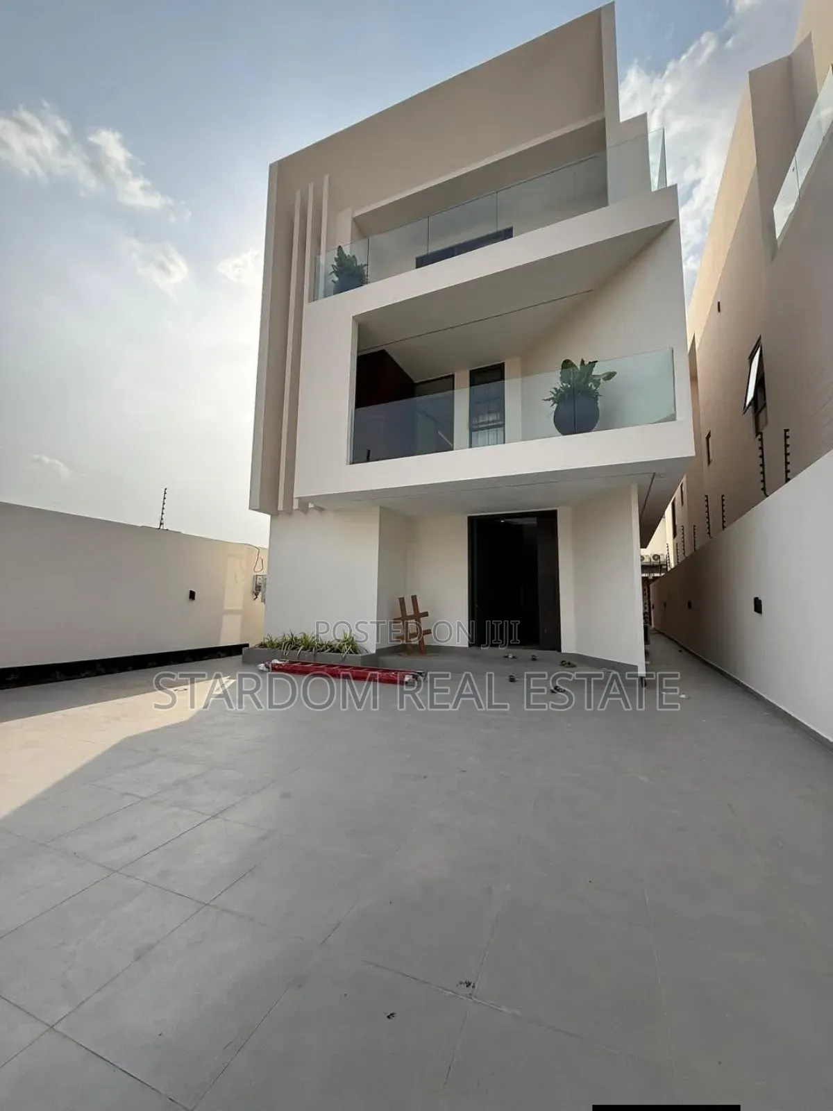 Furnished 4bdrm Duplex in East Legon Hills for sale in East Legon
