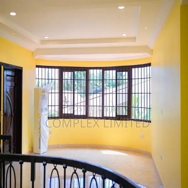 4bdrm House in Airport Residential Area for sale in Airport Residential Area