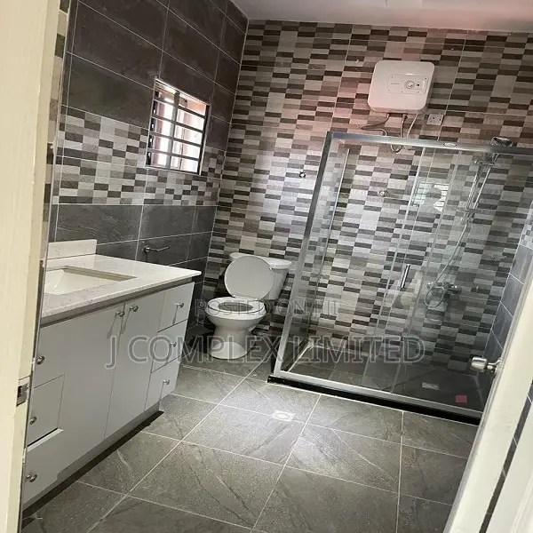 4bdrm House in Airport Residential Area for sale in Airport Residential Area
