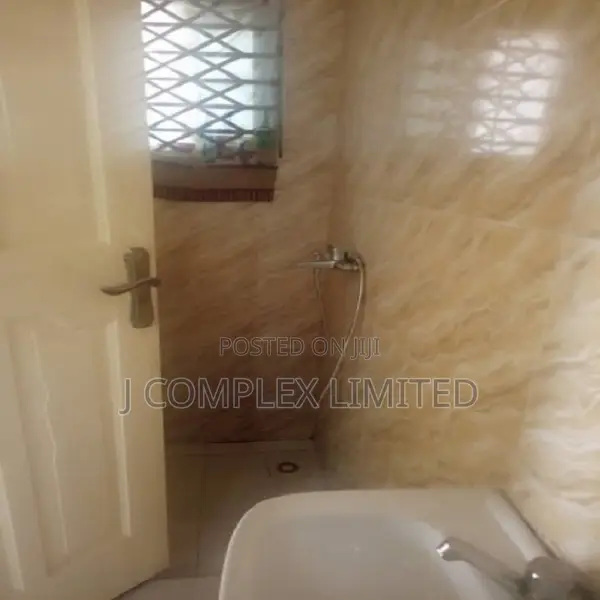 3bdrm House in Dzorwulu for sale in Dzorwulu