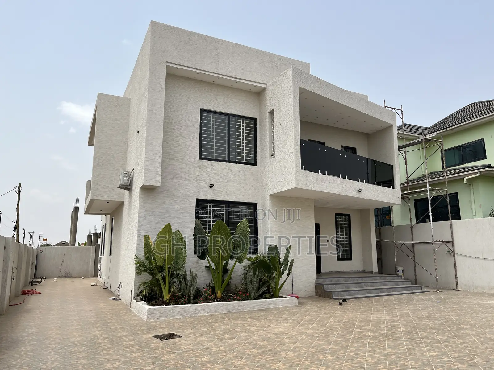 4bdrm Duplex in Daban., Kumasi Metropolitan for sale in Kumasi Metropolitan