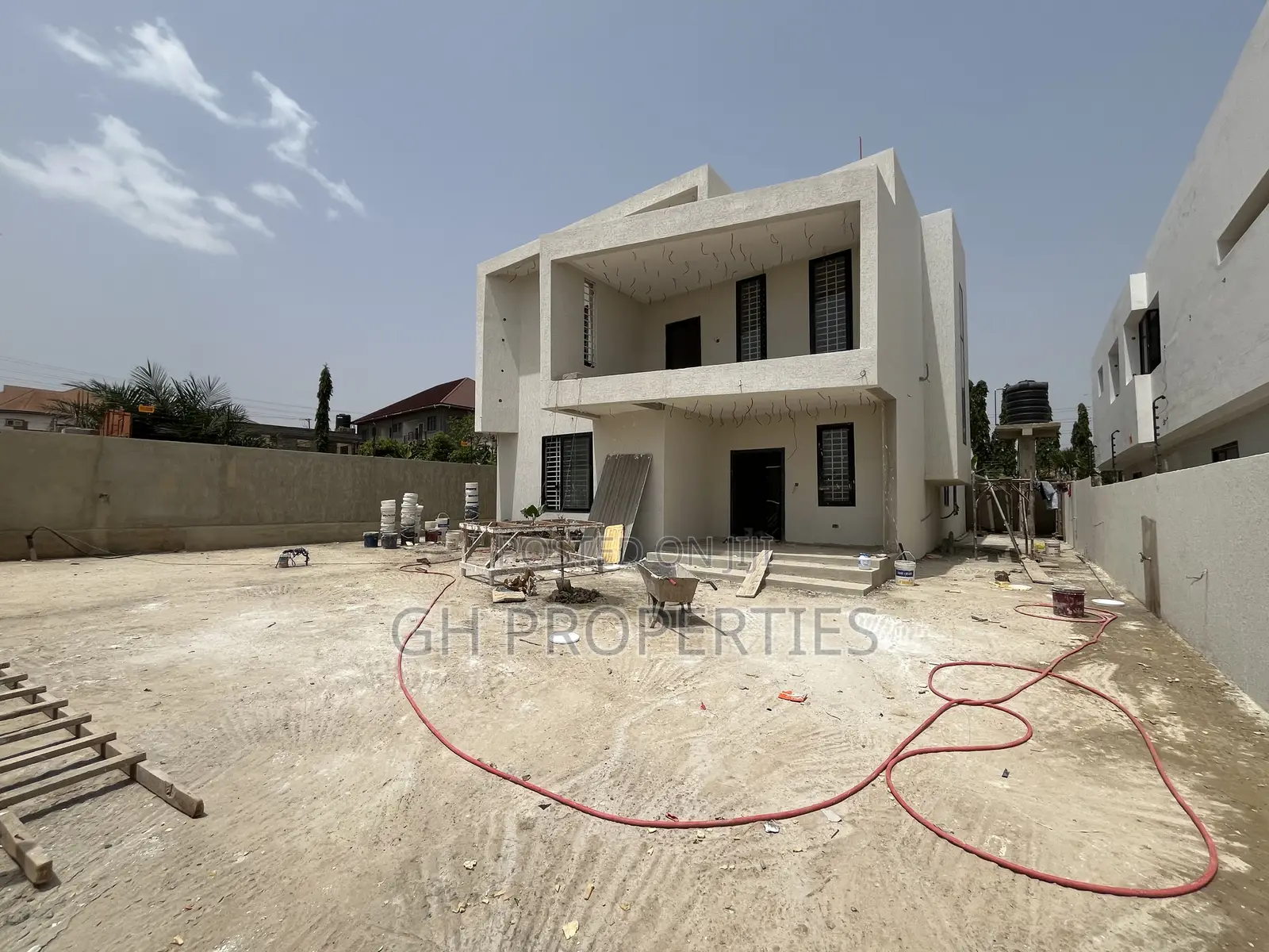 4bdrm Duplex in Daban, Kumasi Metropolitan for sale in Kumasi Metropolitan