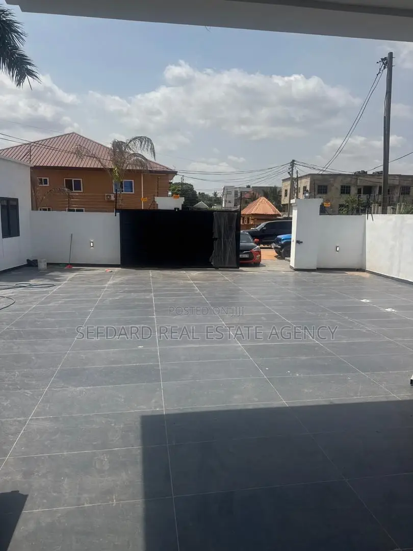 4bdrm House in Haatso for sale in Haatso