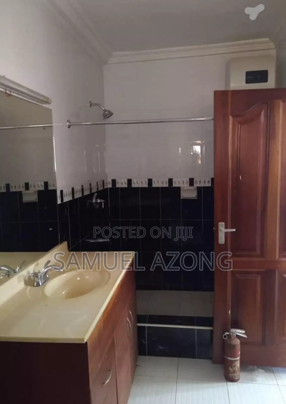 7bdrm House in Tema Community 22, Accra Metropolitan for sale in Accra Metropolitan