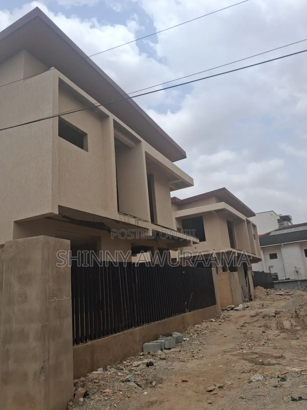 4bdrm Townhouse/Terrace in East Legon for sale in East Legon