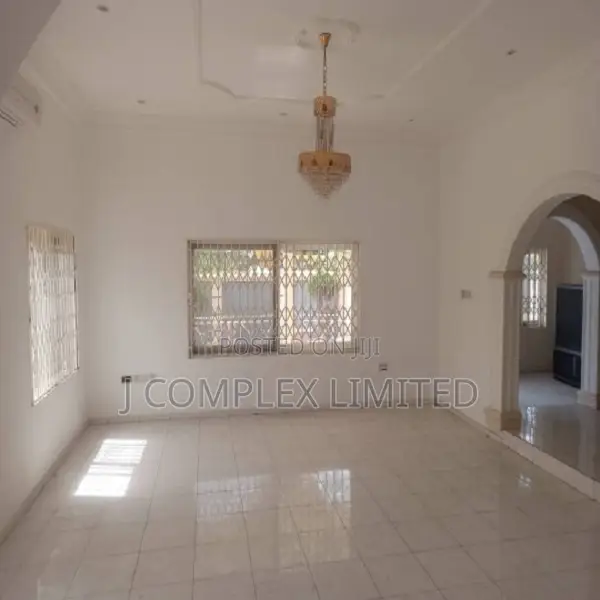 4bdrm House in Dzorwulu for sale in Dzorwulu