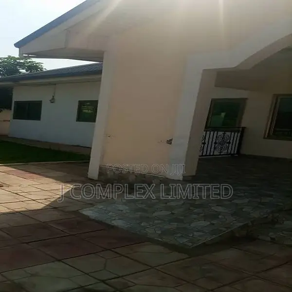 4bdrm House in Dzorwulu for sale in Dzorwulu