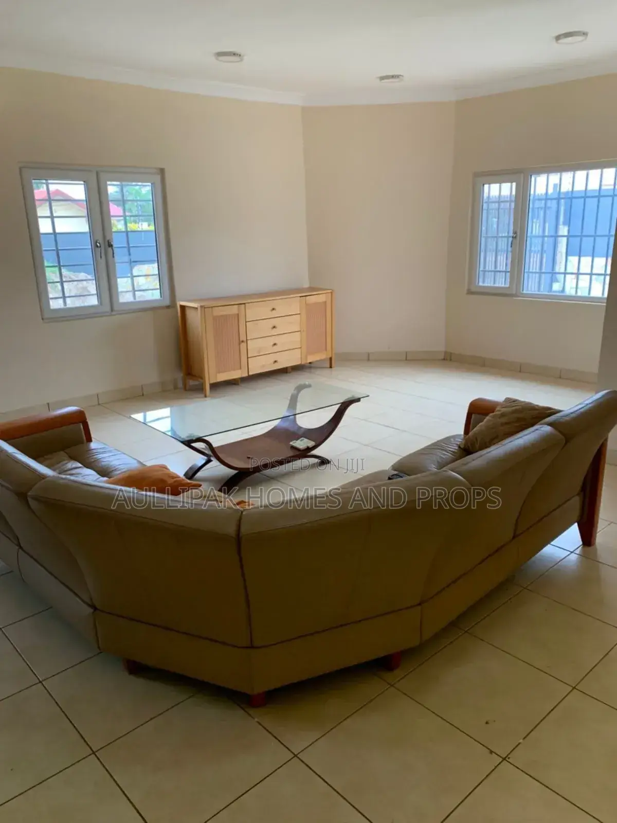 4bdrm House in Comm. 1, Accra Metropolitan for rent in Accra Metropolitan