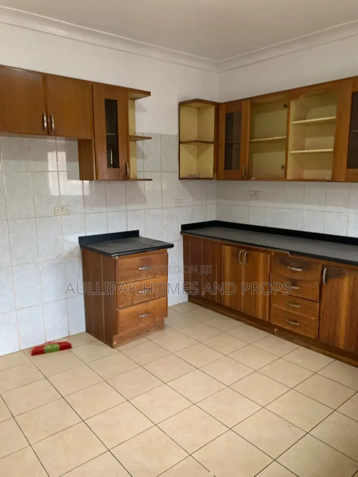 4bdrm House in Comm. 1, Accra Metropolitan for rent in Accra Metropolitan