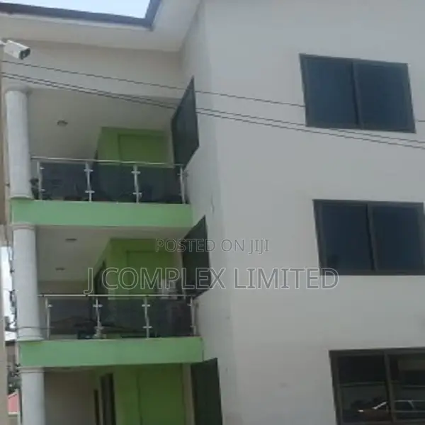 3bdrm Apartment in Coffee Shop Area for sale in Coffee Shop Area