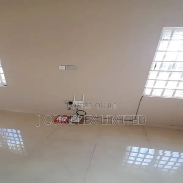 4bdrm House in Coffee Shop Area for rent in Coffee Shop Area