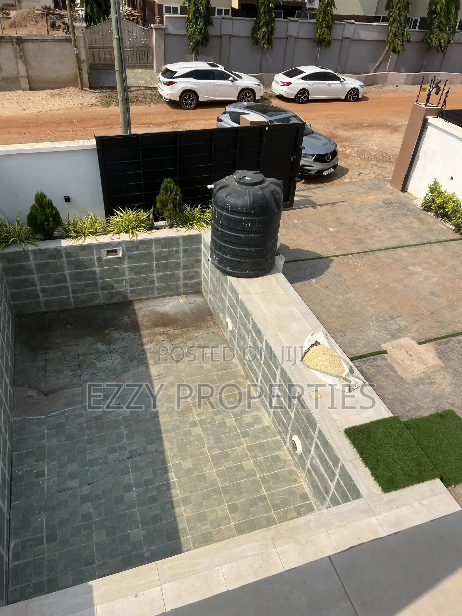 3bdrm Duplex in East Legon Hills for sale in Ga East Municipal