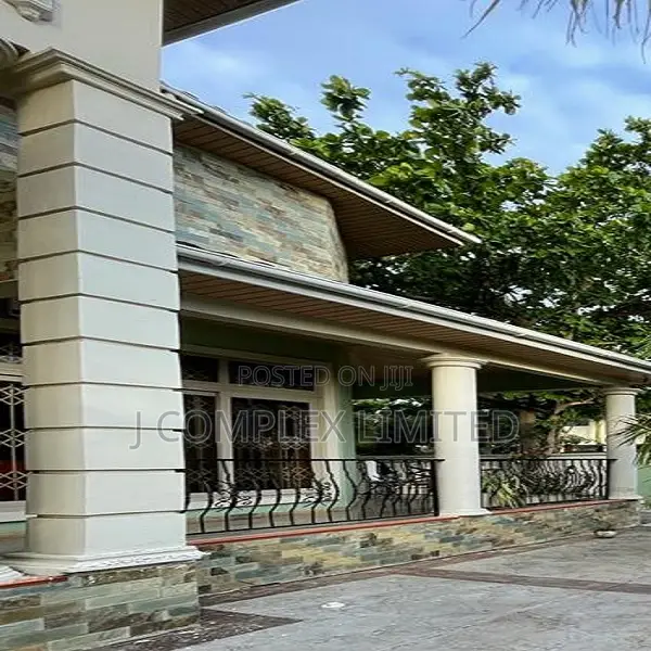 5bdrm House in Coffee Shop Area for sale in Coffee Shop Area
