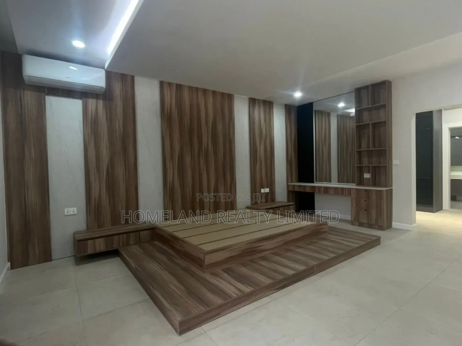6bdrm Duplex in Spintex for sale in Spintex