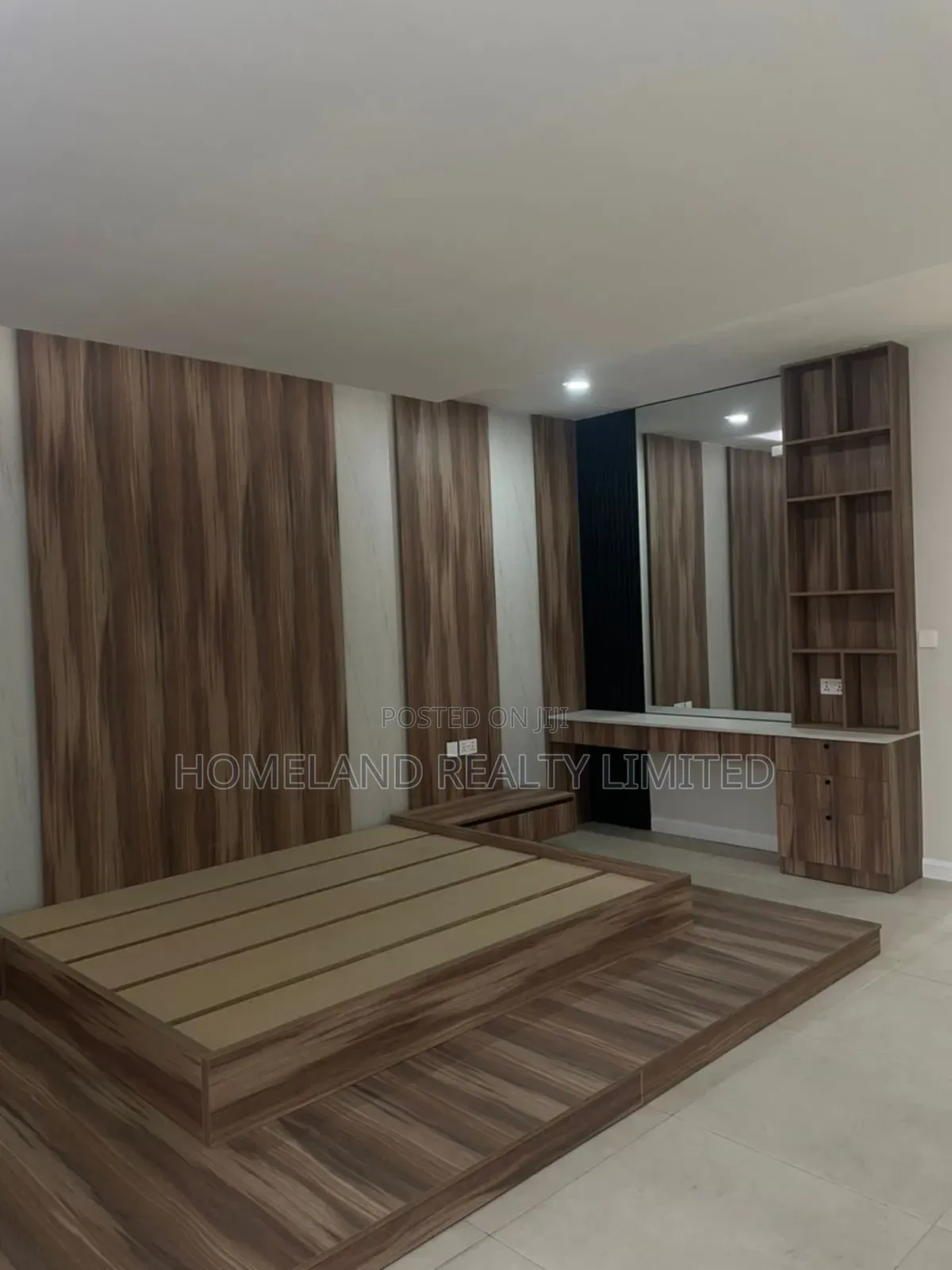 6bdrm Duplex in Spintex for sale in Spintex