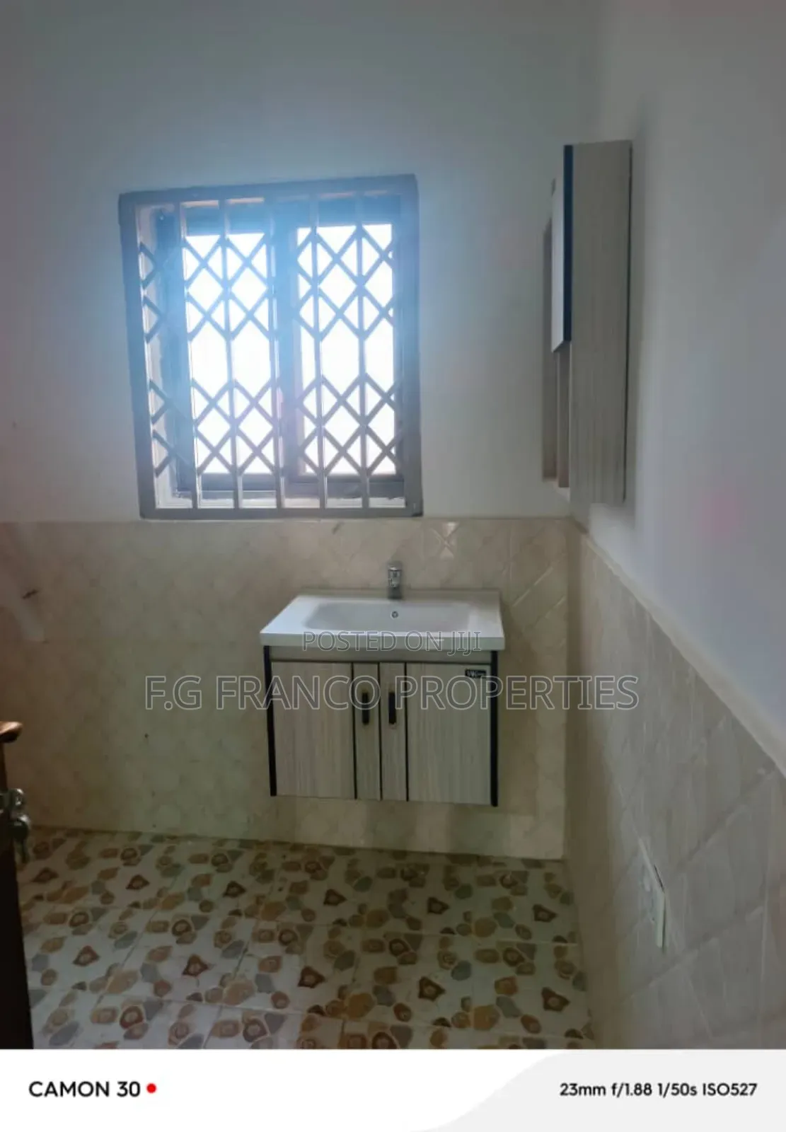 1bdrm Apartment in Kg Franco Properties, Nungua for rent in Nungua