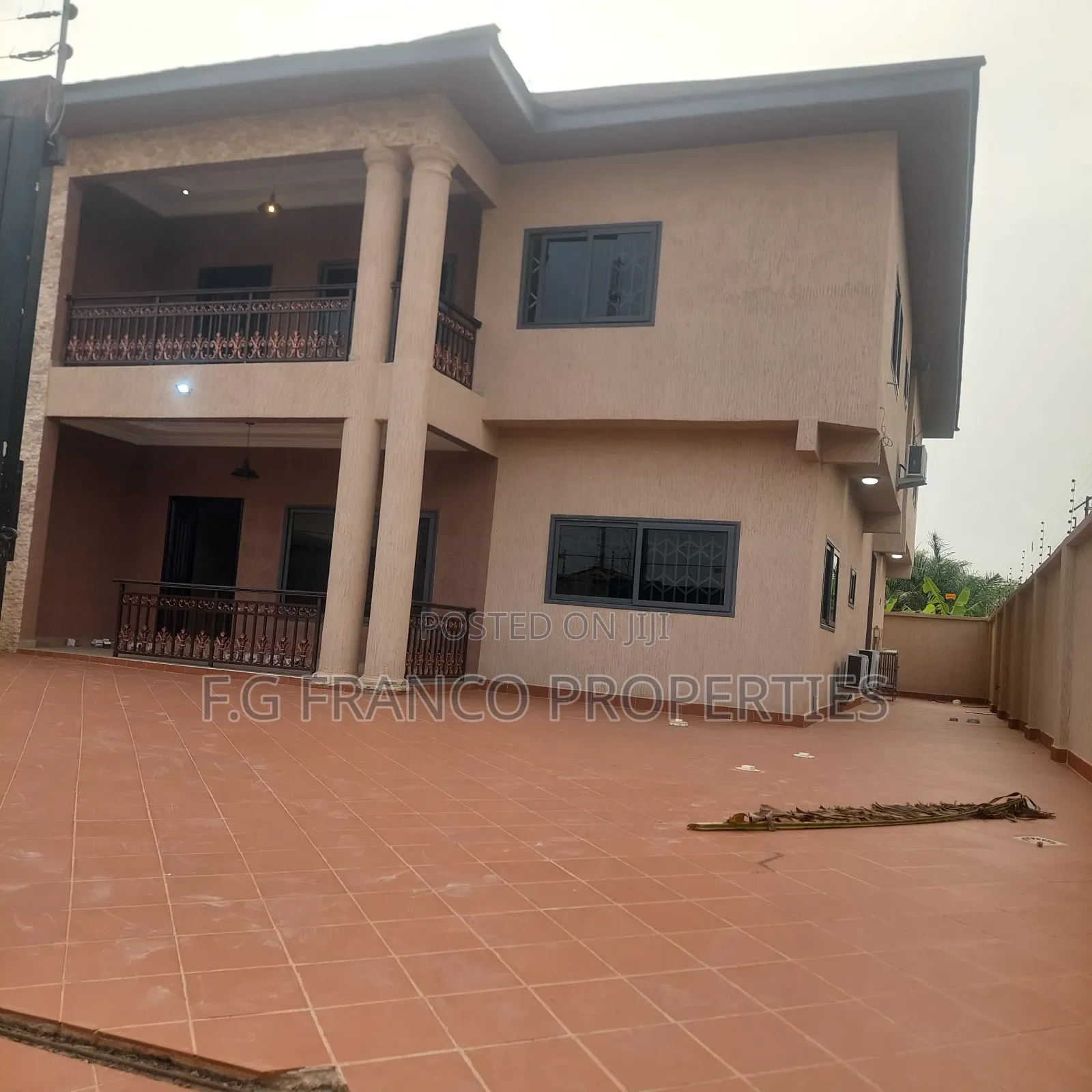 5bdrm House in Kg Franco Properties, Spintex for rent in Spintex