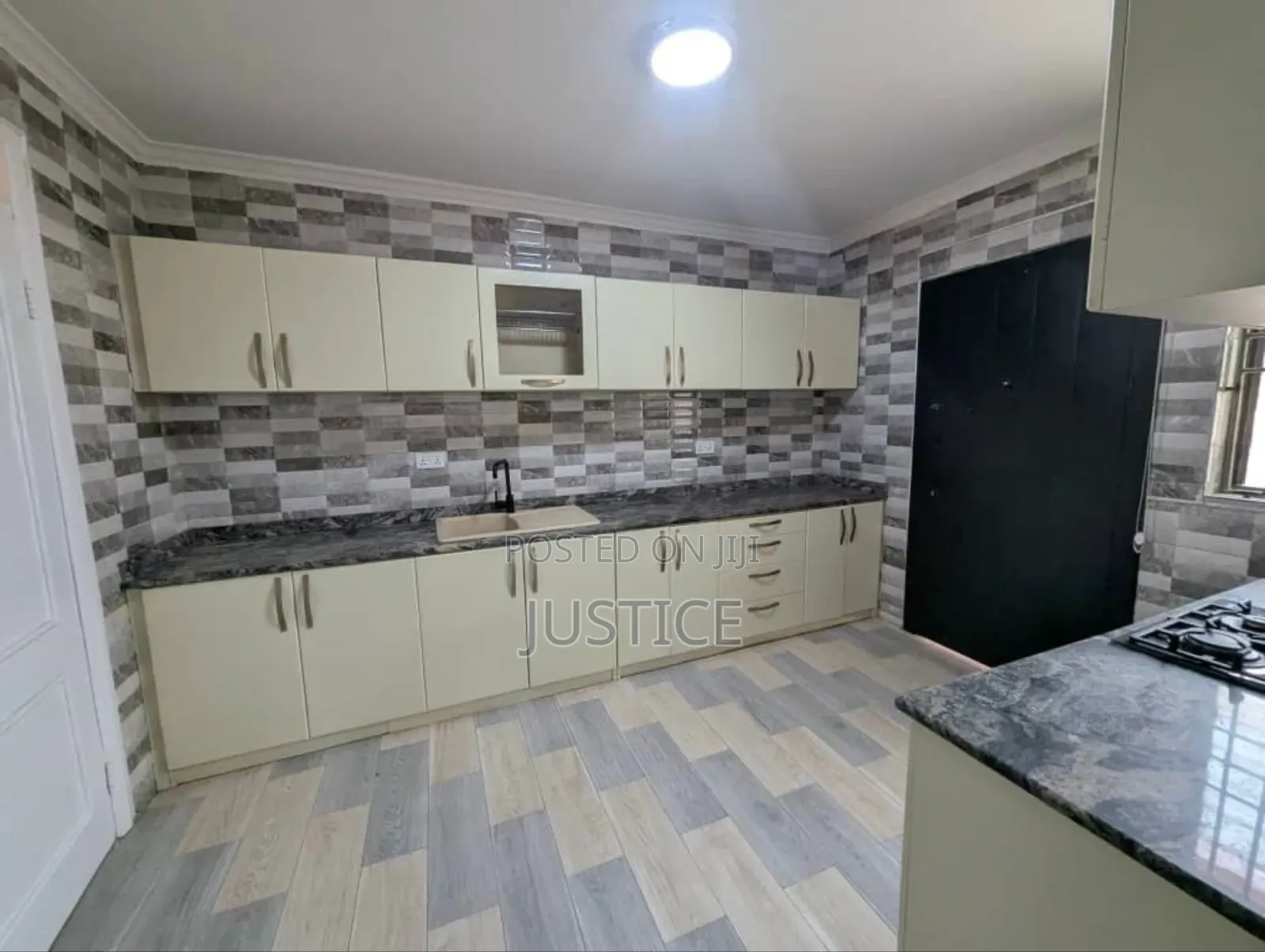 4bdrm House in East Legon, American House for rent in American House