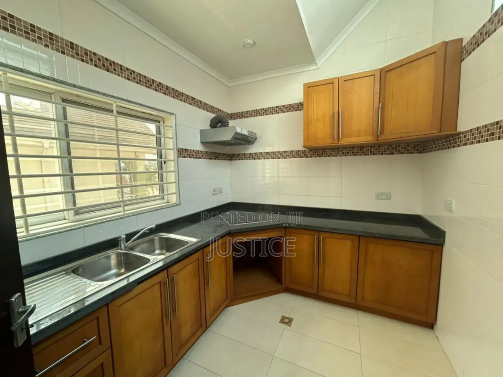 8bdrm Villa in Cantonments, US Embassy Area for rent in US Embassy Area