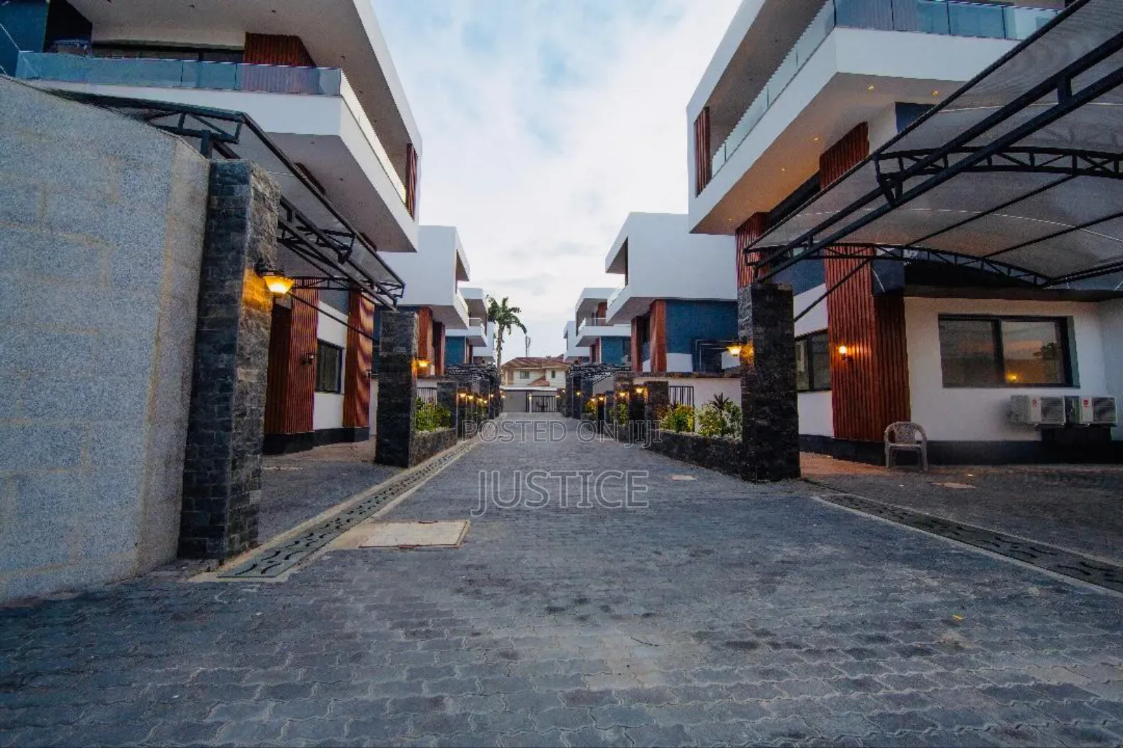 5bdrm Villa in Cantonments, US Embassy Area for sale in US Embassy Area