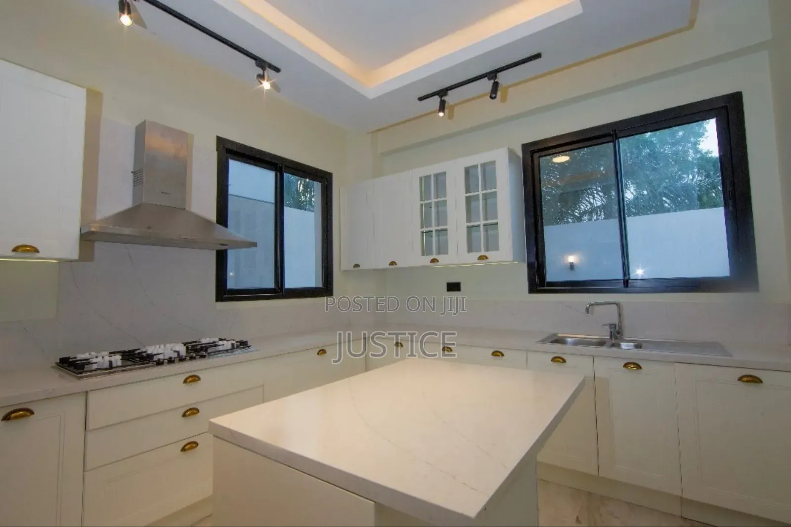 5bdrm Villa in Cantonments, US Embassy Area for sale in US Embassy Area