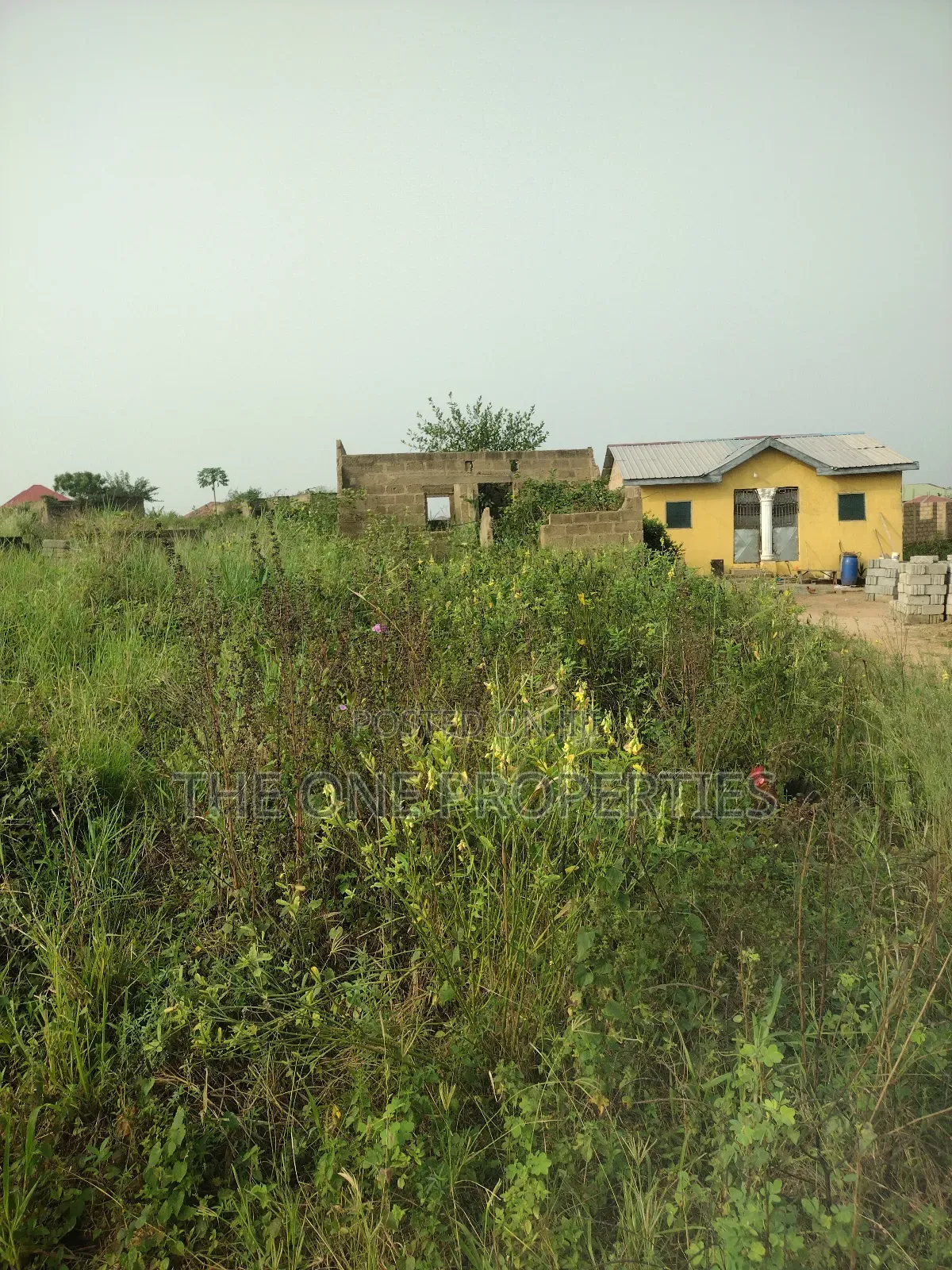 2bdrm House in Adjen Kotoku - Kofi, Amasaman for sale in Amasaman