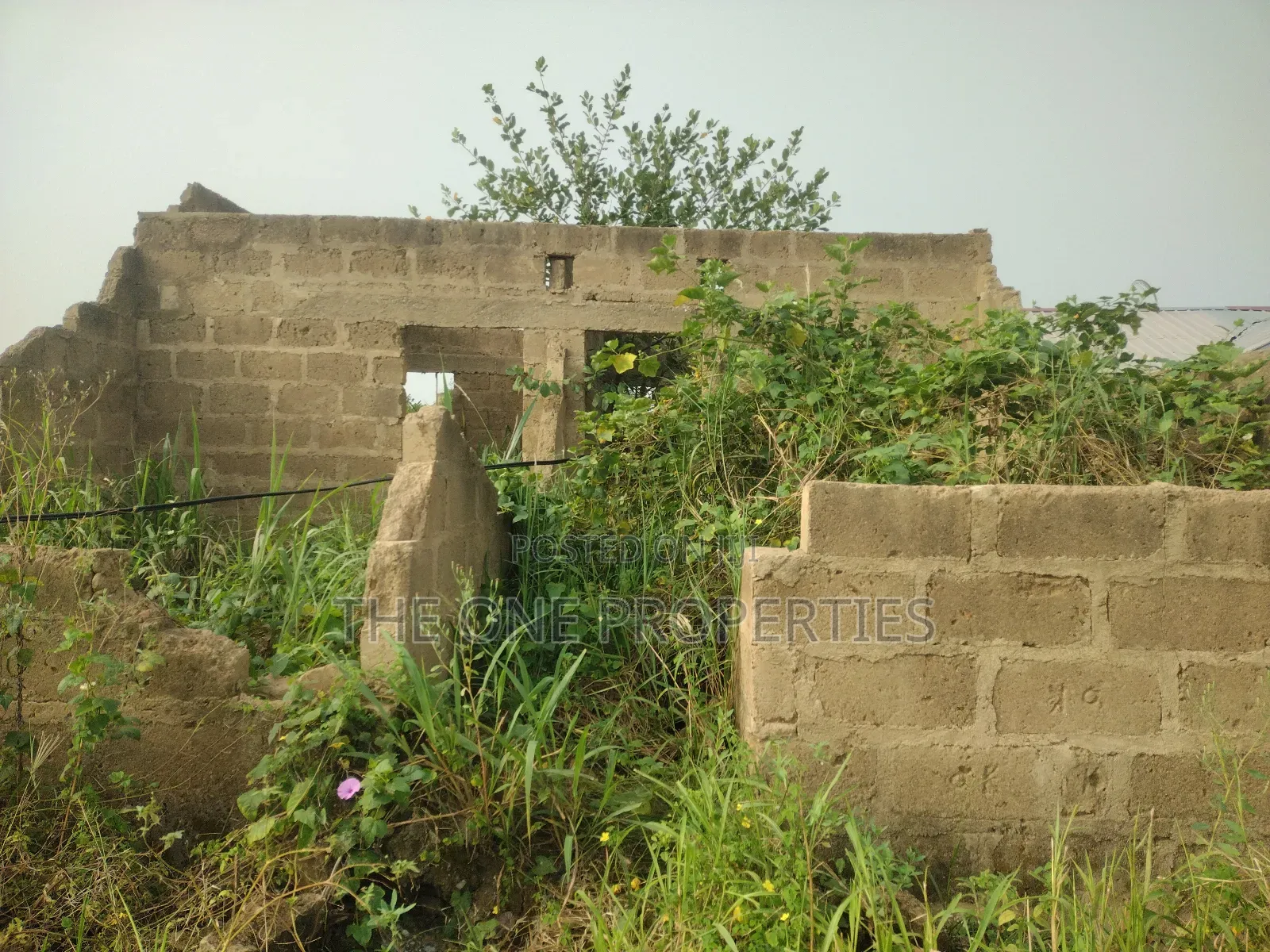 2bdrm House in Adjen Kotoku - Kofi, Amasaman for sale in Amasaman