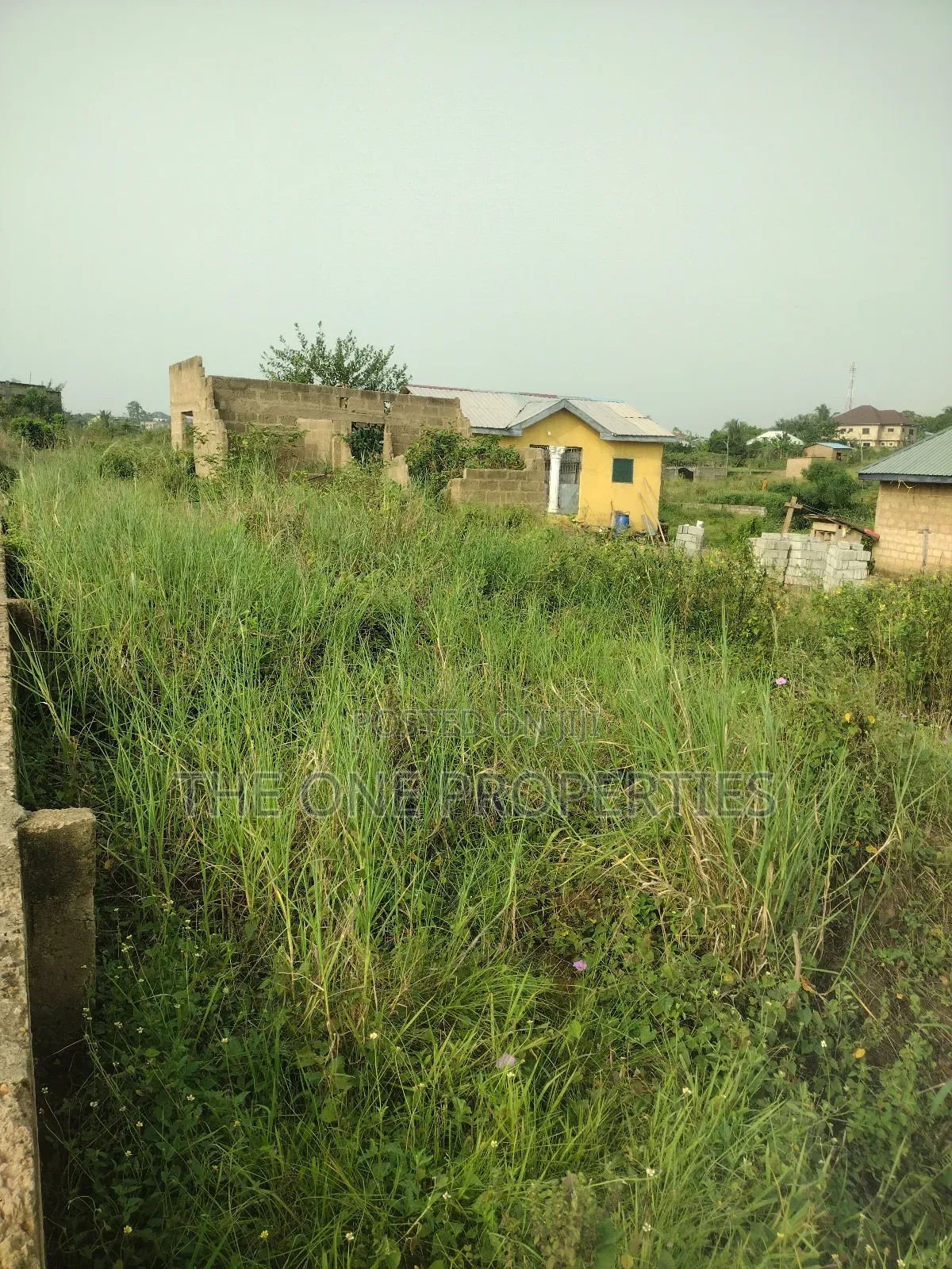2bdrm House in Adjen Kotoku - Kofi, Amasaman for sale in Amasaman