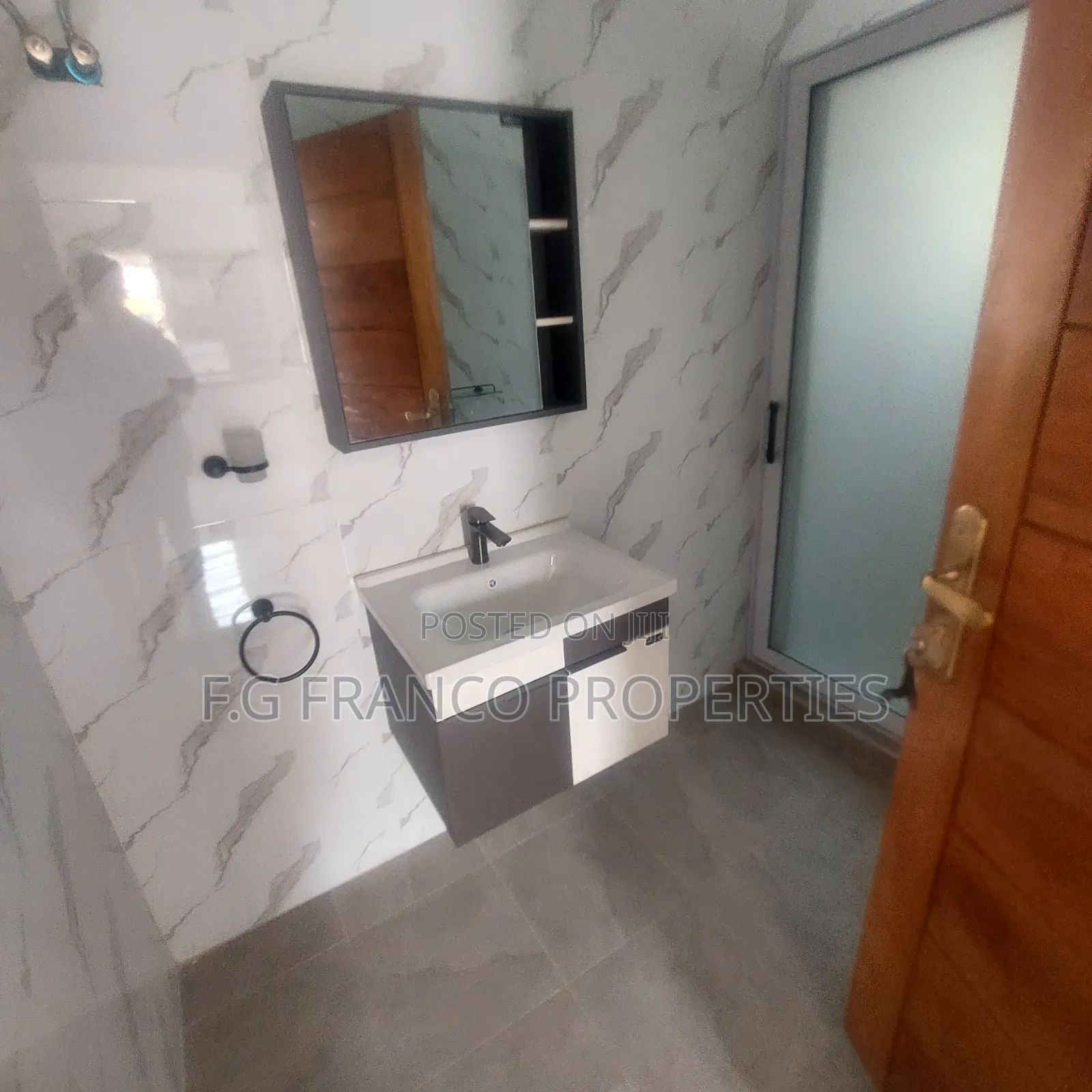 3bdrm House in Kg Franco Properties, Spintex for sale in Spintex