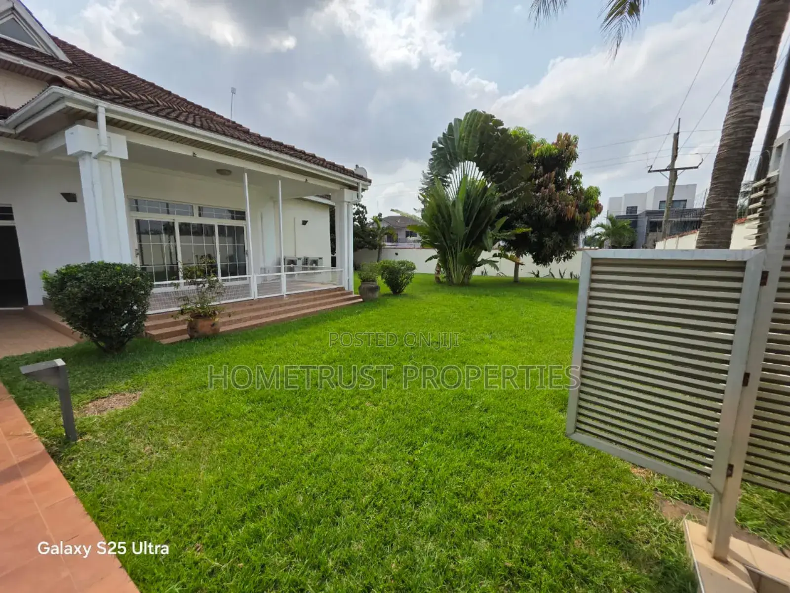5bdrm Mansion in Hometrust Properties, American House for rent in American House
