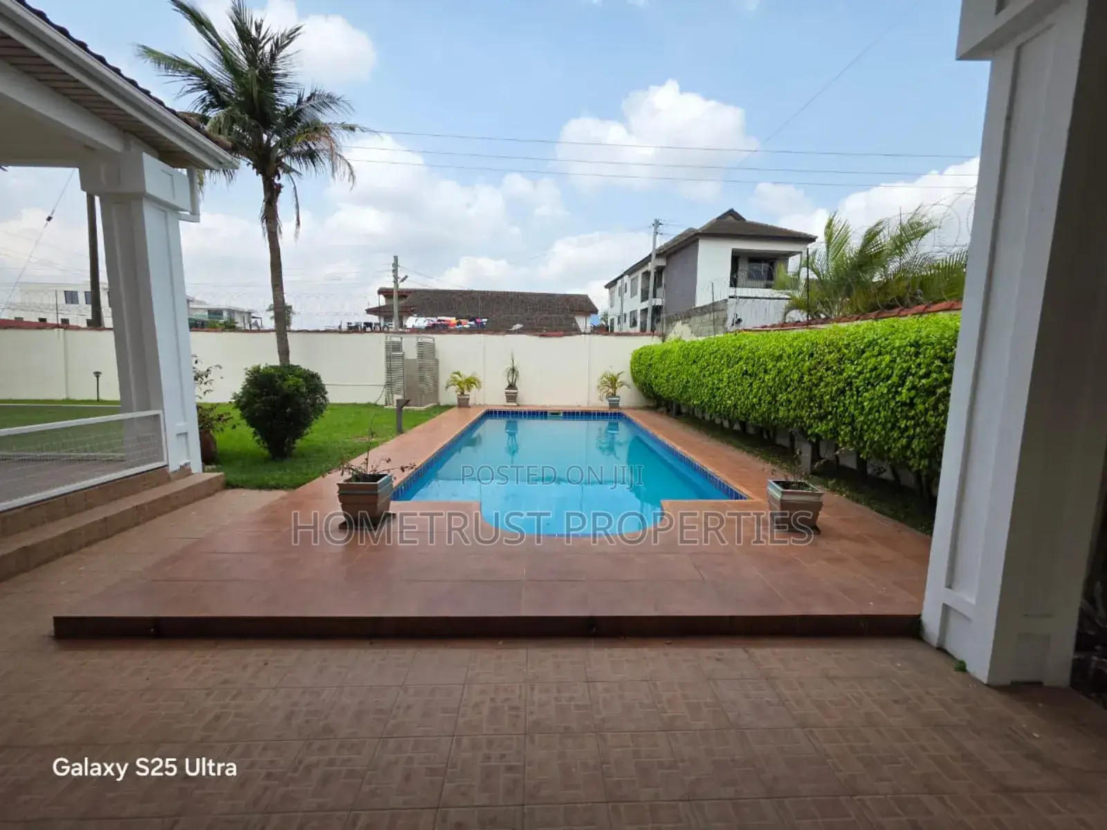 5bdrm Mansion in Hometrust Properties, American House for rent in American House