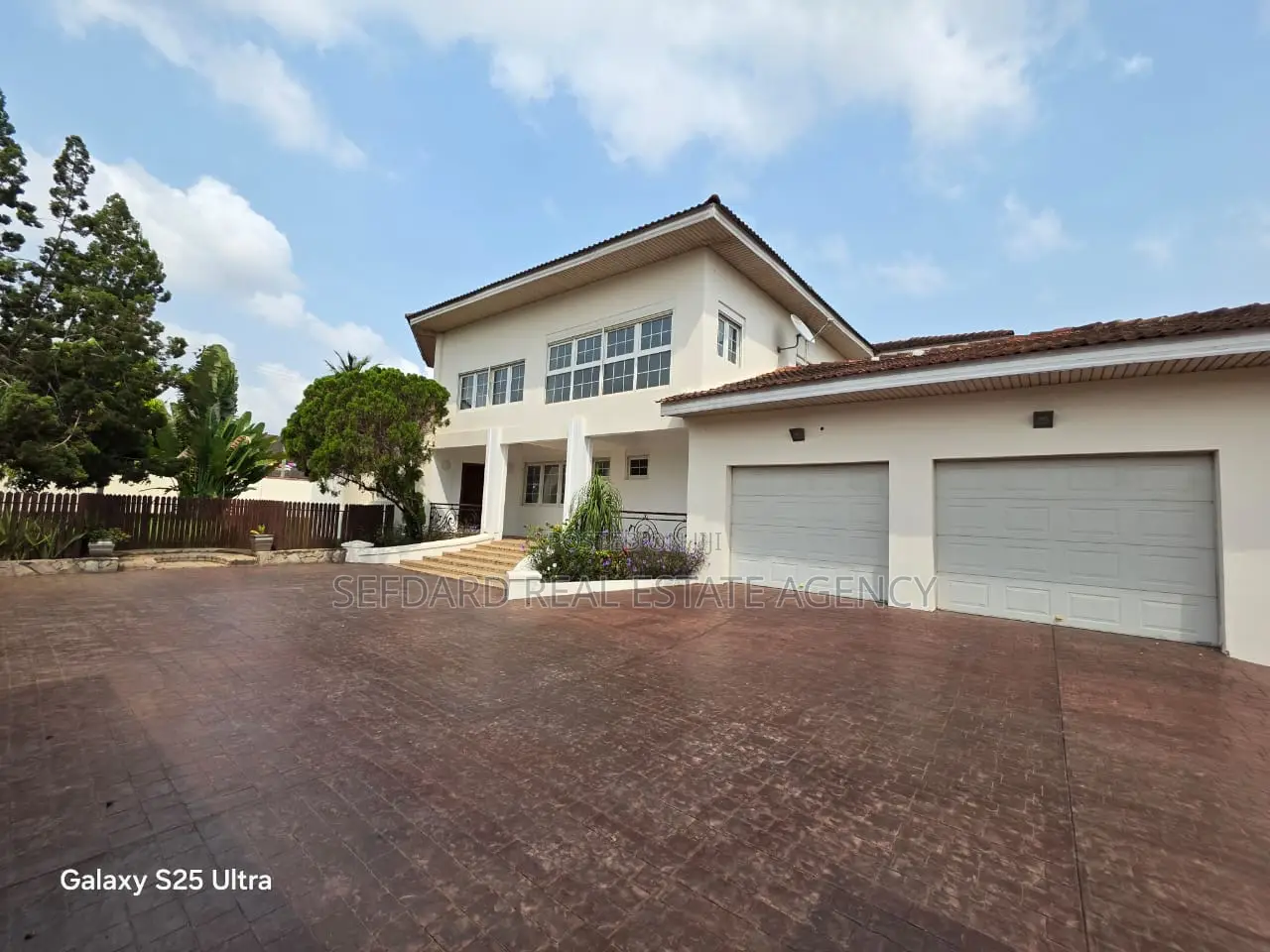 5bdrm House in East Legon for rent in East Legon