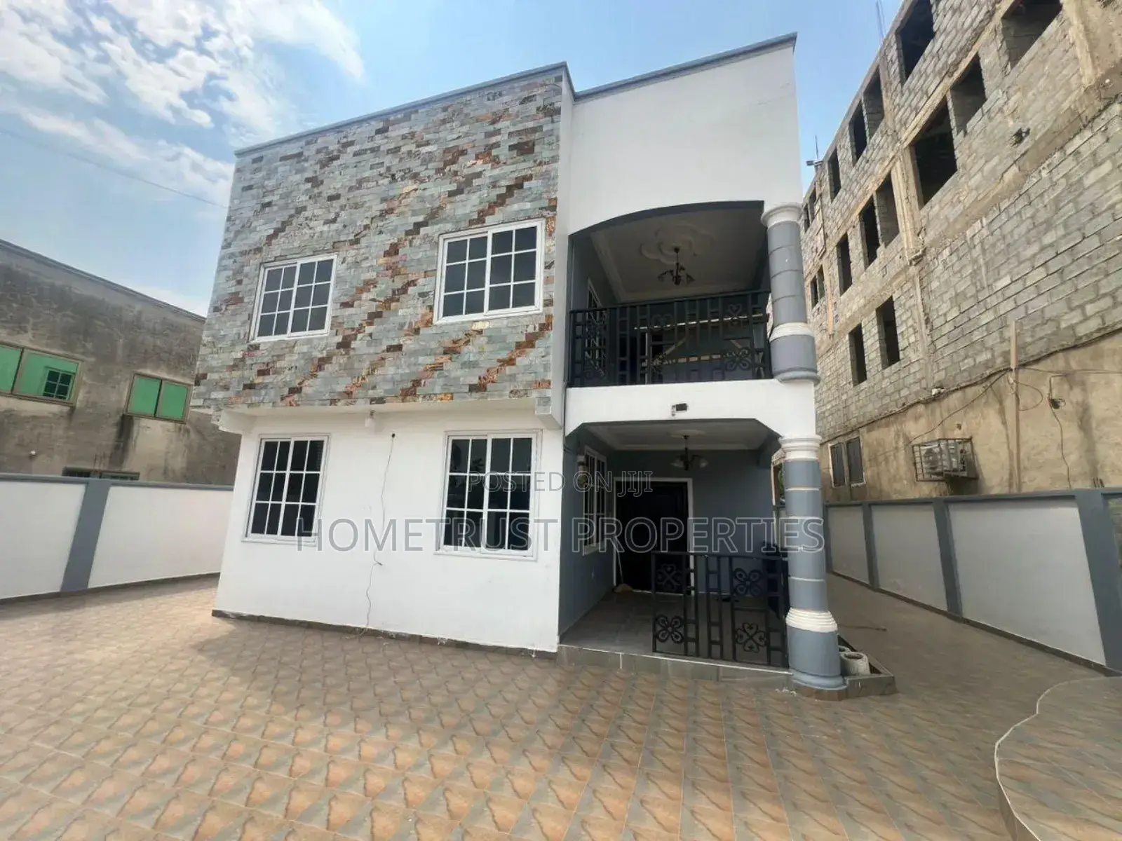 5bdrm Duplex in Hometrust Properties, Parakuo Estate for rent in Parakuo Estate