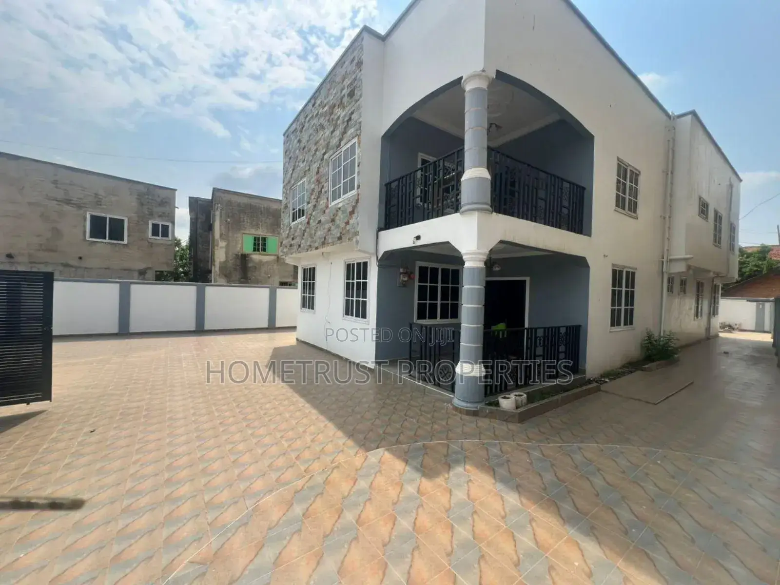 5bdrm Duplex in Hometrust Properties, Parakuo Estate for rent in Parakuo Estate