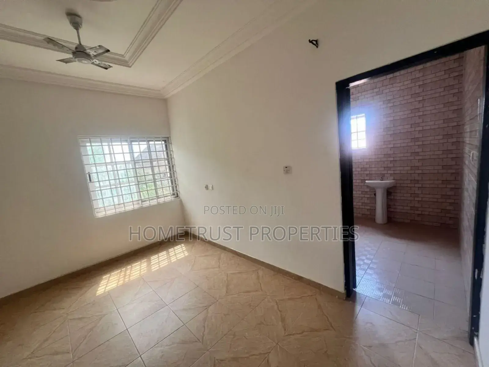 5bdrm Duplex in Hometrust Properties, Parakuo Estate for rent in Parakuo Estate