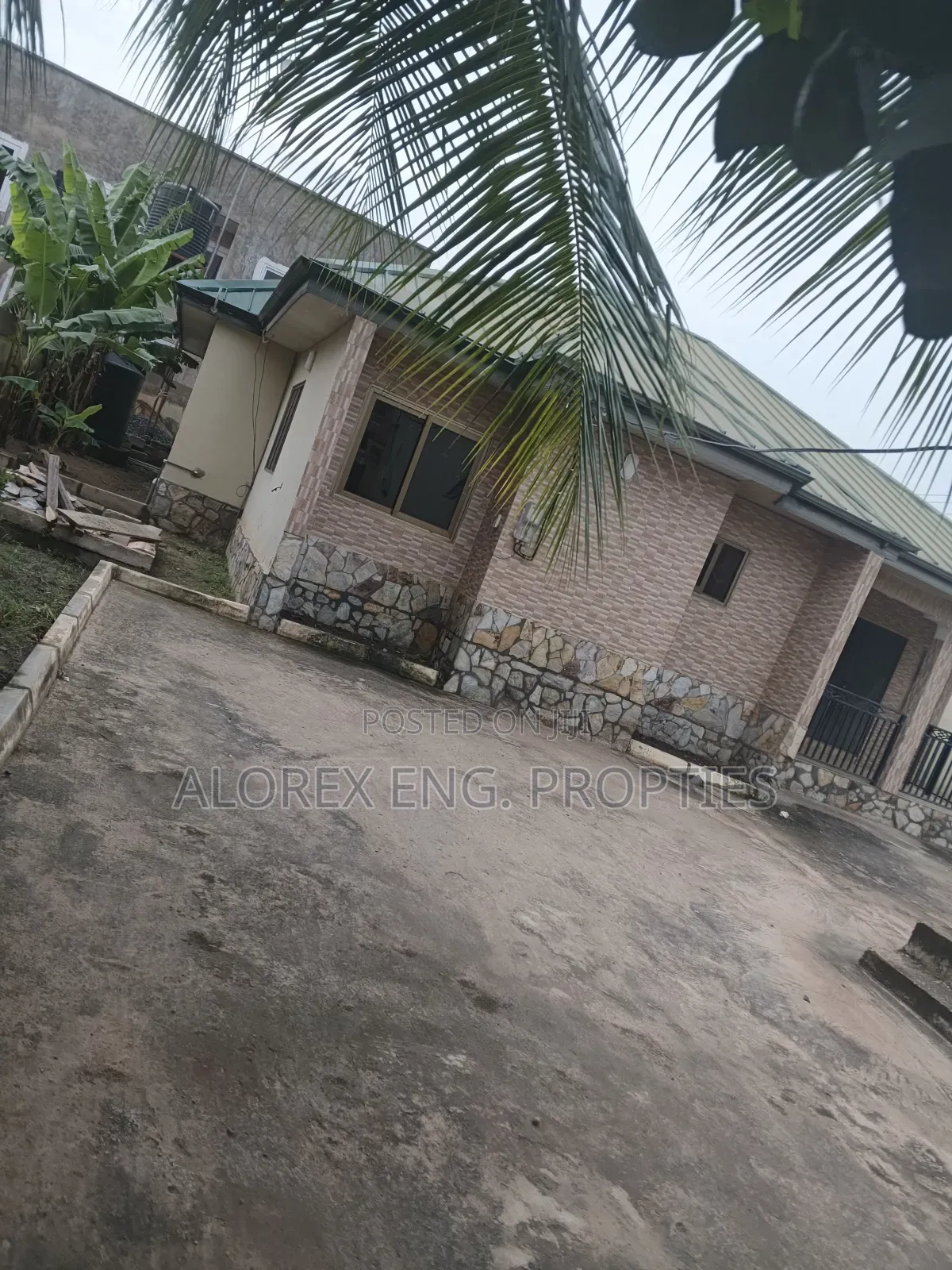 3bdrm House in Teiman, Oyarifa for rent in Oyarifa